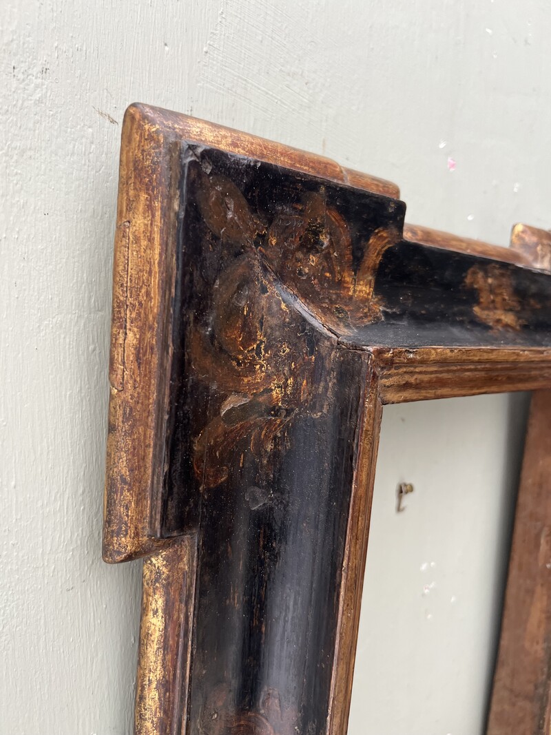 Gilt and lacquered wood frame, 17th century Spain