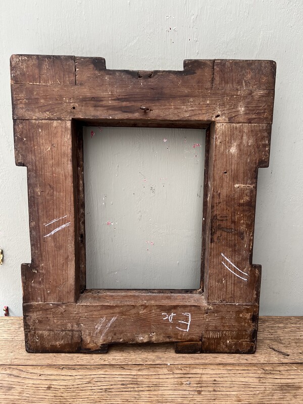 Gilt and lacquered wood frame, 17th century Spain
