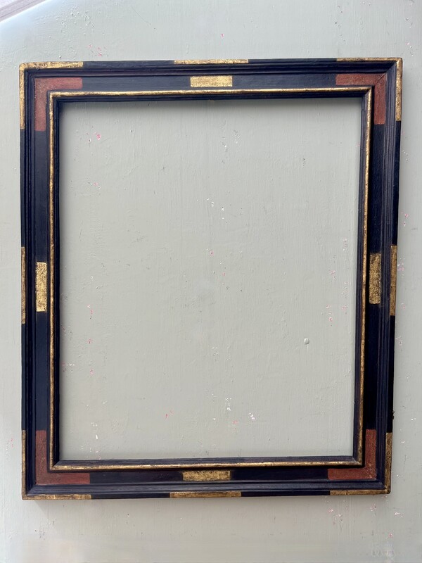 Gilt and lacquered wood frame, 17th century Spain