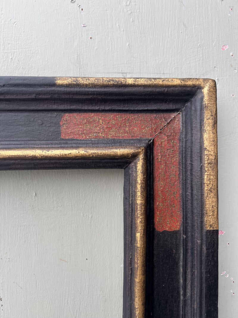 Gilt and lacquered wood frame, 17th century Spain