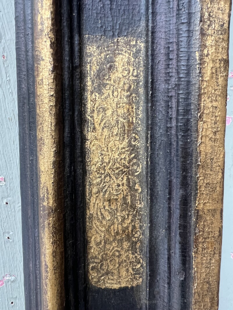 Gilt and lacquered wood frame, 17th century Spain