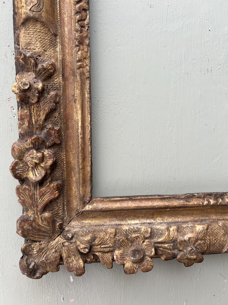 Louis XIV giltwood Frame, 17th Century